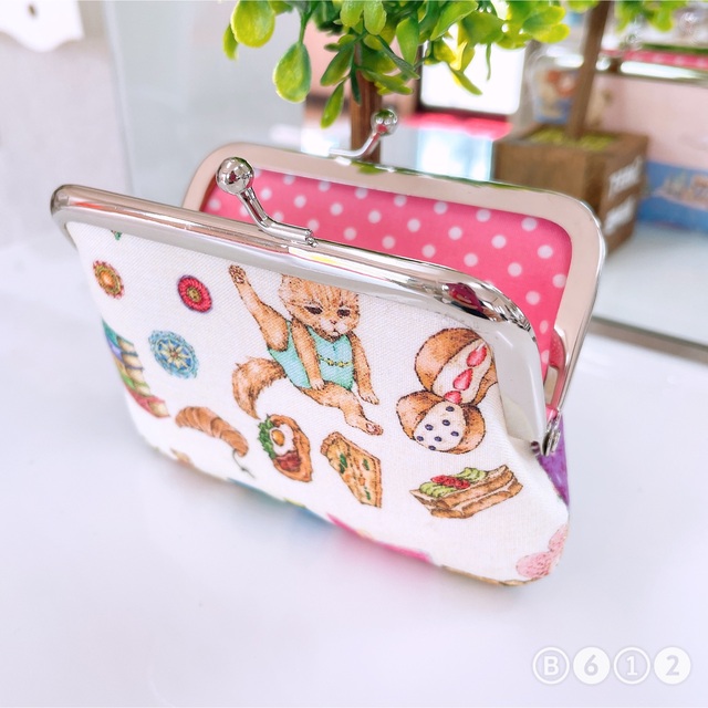 franche lippee(フランシュリッペ)の専用ページ／ユキエモン☆がま口 カードケース＊ミニ財布＊ポーチ／フランシュリッペ ハンドメイドのファッション小物(ポーチ)の商品写真