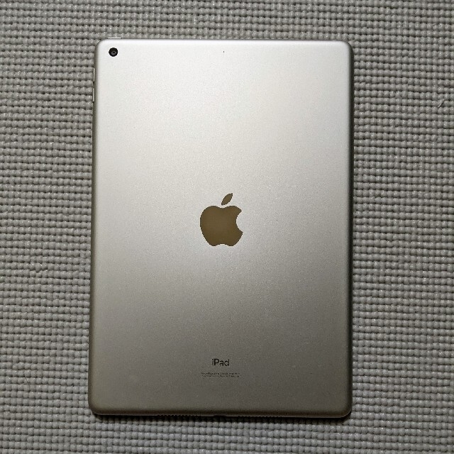 Apple iPad 第8世代 WI-FI 128GB シルバー