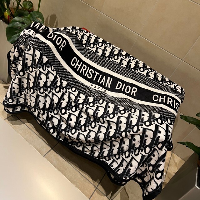 Christian Dior - ブランケット 毛布の通販 by ハニーchan's shop