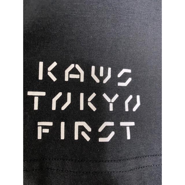 UNIQLO(ユニクロ)のKaws UT Graphic Tee "Dark Gray" XXL 新古品 メンズのトップス(Tシャツ/カットソー(半袖/袖なし))の商品写真