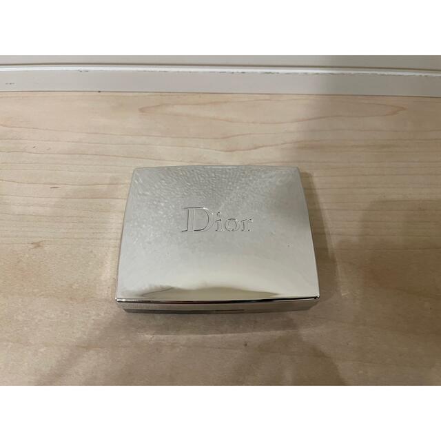 Dior(ディオール)のディオール オール イン ブロウ 3D 002 ブロンド アイブロウパウダー コスメ/美容のベースメイク/化粧品(パウダーアイブロウ)の商品写真