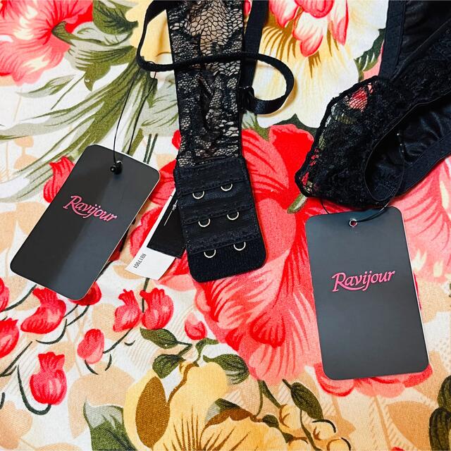 Ravijour(ラヴィジュール)の★Ravijour★レースクロスブラショーツ★フルバックパンツ★下着★黒B65 レディースの下着/アンダーウェア(ブラ&ショーツセット)の商品写真