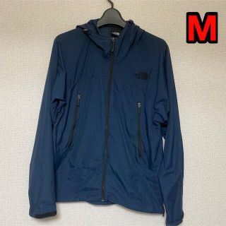 ザノースフェイス(THE NORTH FACE)のthe north face マウンテンパーカー  紺　Mサイズ(マウンテンパーカー)