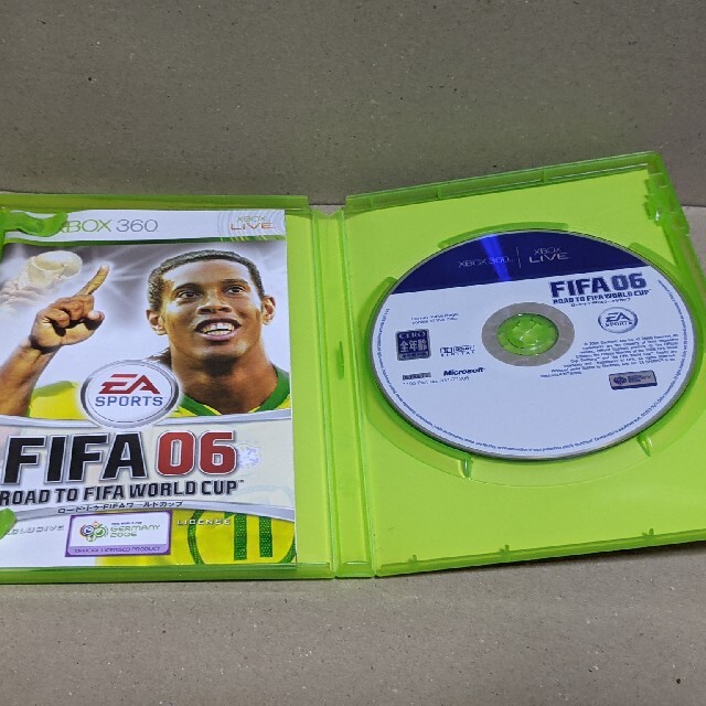 Xbox360(エックスボックス360)のXBOX 360 FIFA 06（日本語版） エンタメ/ホビーのゲームソフト/ゲーム機本体(家庭用ゲームソフト)の商品写真