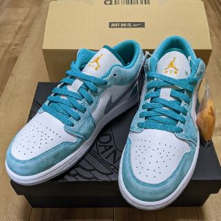 ナイキ(NIKE)のNIKE  AIR  JORDAN 1   LOW   SE(スニーカー)