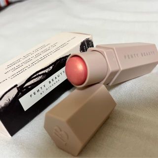 セフォラ(Sephora)のお値下げ中フェンティービューティー　マッチスティック(フェイスカラー)