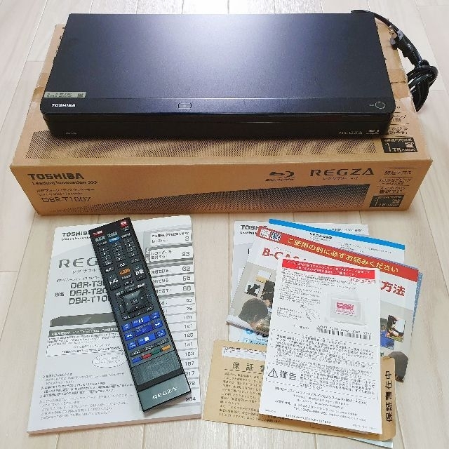 東芝　ブルーレイレコーダー DBR T1007