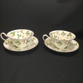 ウェッジウッド(WEDGWOOD)のWedgwood ワイルドストロベリー ピオニー 2客 ティーカップ&ソーサー(グラス/カップ)