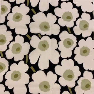 マリメッコ(marimekko)のmarimekko マリメッコ mini UNIKKO カットクロス　ホワイト(その他)