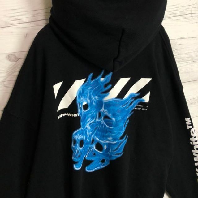 人気SALE2023 OFF-WHITE - OFF-WHITE スカル バックプリント 入手困難