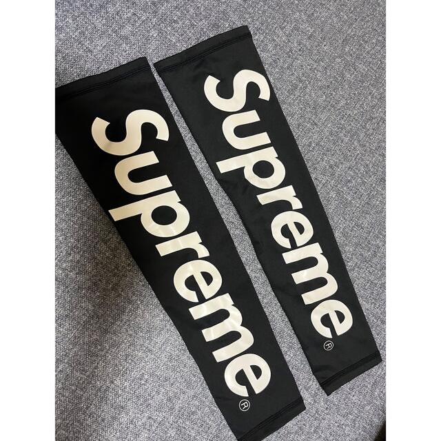 supreme シュプリーム　アームウォーマー