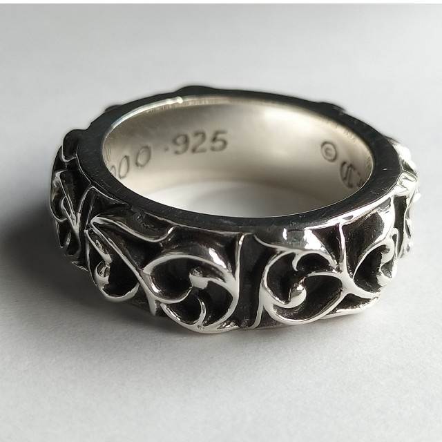 Chrome Hearts(クロムハーツ)のクロムハーツ エタニティヴァインバンドリング 指輪 18号 シルバー 正規品 メンズのアクセサリー(リング(指輪))の商品写真