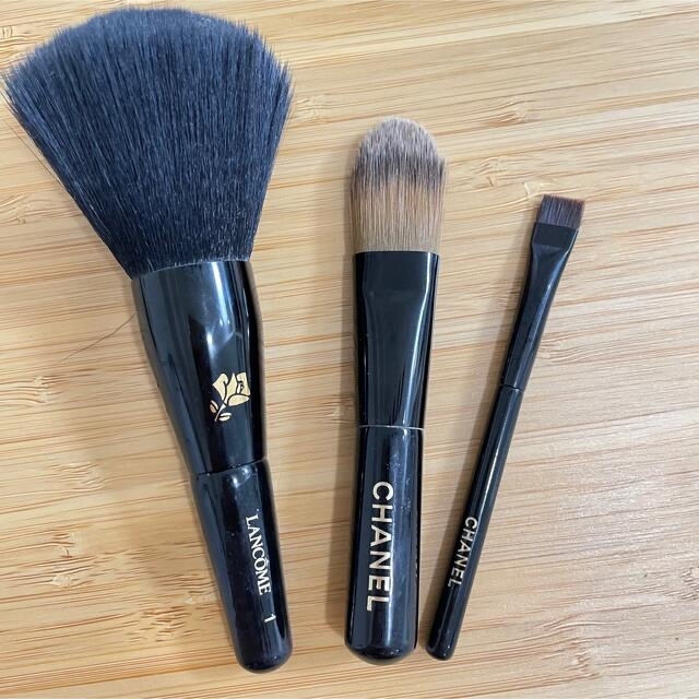 CHANEL(シャネル)の【4本セット】CHANEL LANCOME メイク　筆　シャネル　ランコム　 コスメ/美容のメイク道具/ケアグッズ(チーク/フェイスブラシ)の商品写真