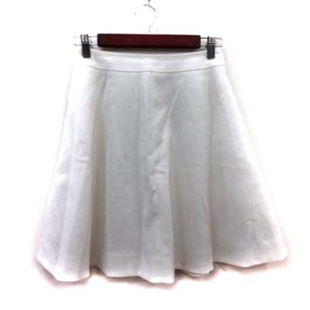 Noble(ノーブル)のノーブル フレアスカート ひざ丈 34 白 ホワイト /YI レディースのスカート(ひざ丈スカート)の商品写真