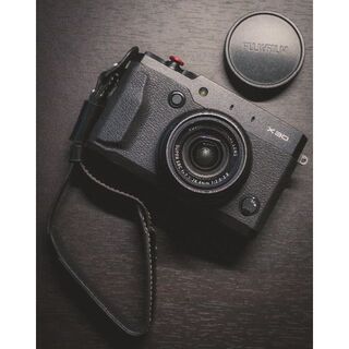 フジフイルム(富士フイルム)の富士フィルム　X30 おまけ付　新同　FUJI(コンパクトデジタルカメラ)