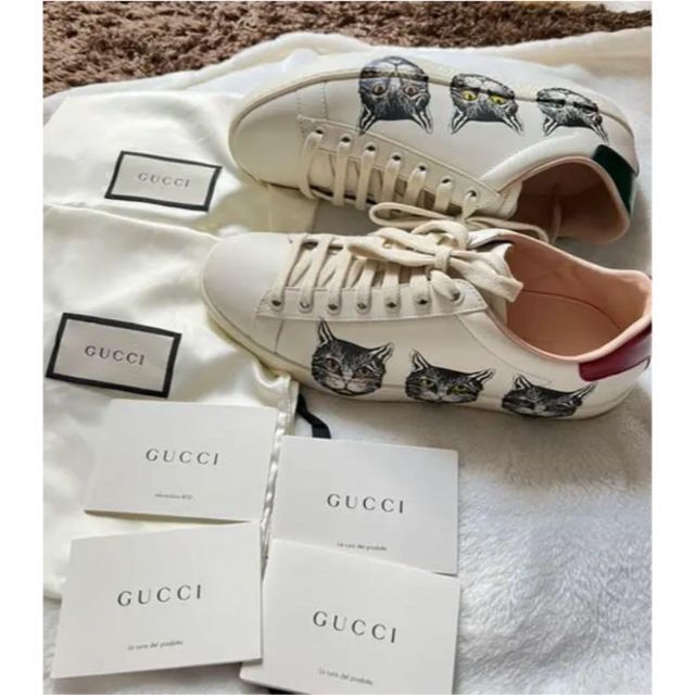 最前線の GUCCI グッチ エース ミスティックキャット スニーカー