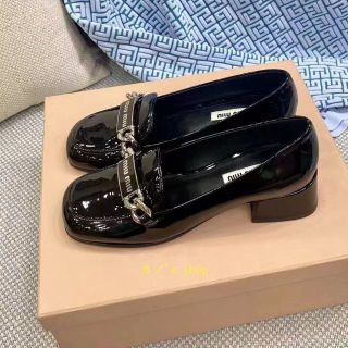 ミュウミュウ ローファー/革靴(レディース)の通販 300点以上 | miumiu ...