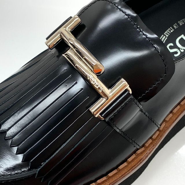 TOD'S(トッズ)の4683 未使用 トッズ レザー フリンジ 厚底 ローファー ブラック レディースの靴/シューズ(ローファー/革靴)の商品写真