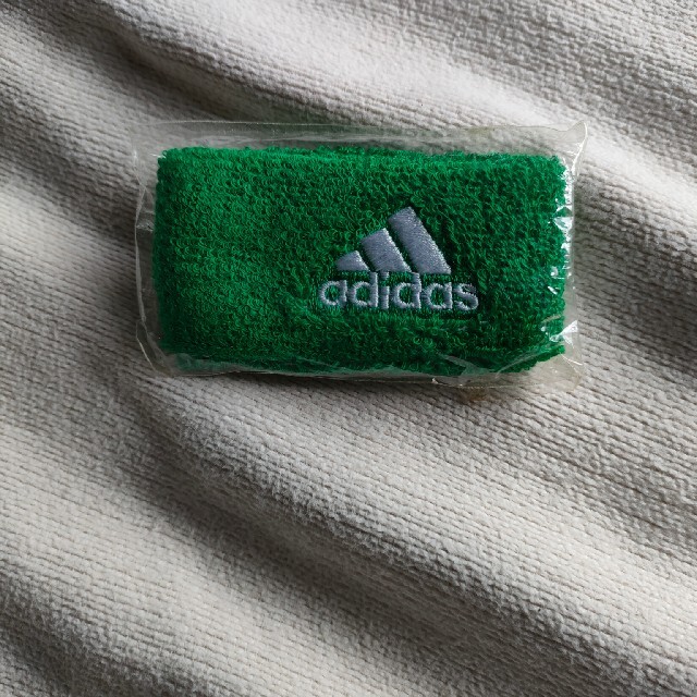 adidas(アディダス)のAdidasリストバンド（未使用） メンズのアクセサリー(バングル/リストバンド)の商品写真