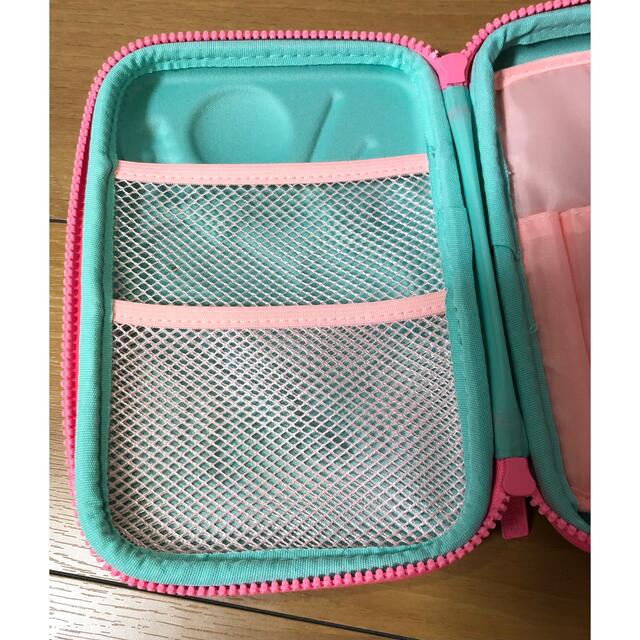 SWIMMER(スイマー)のsmiggle スミグル　ペンケース インテリア/住まい/日用品の文房具(ペンケース/筆箱)の商品写真