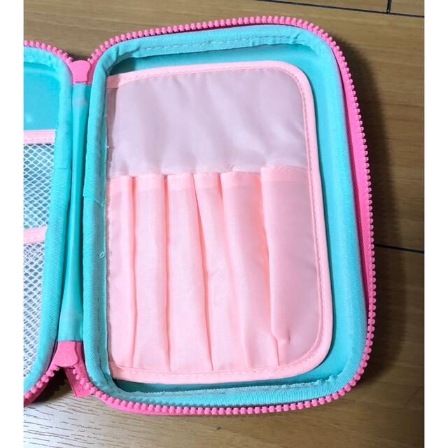 SWIMMER(スイマー)のsmiggle スミグル　ペンケース インテリア/住まい/日用品の文房具(ペンケース/筆箱)の商品写真