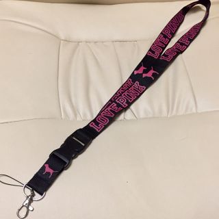 ヴィクトリアズシークレット(Victoria's Secret)の新品未使用 PINK ネックストラップ 黒(ネックストラップ)