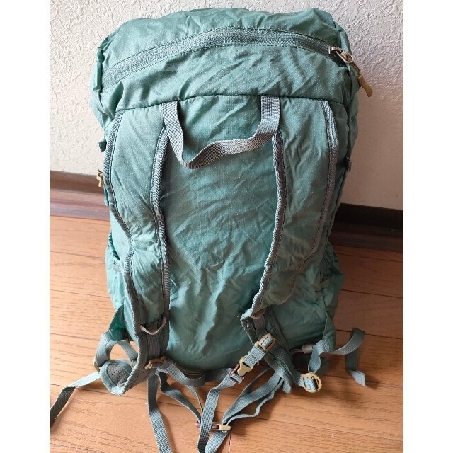 Mountain Dax ポケッタ25 ? スポーツ/アウトドアのアウトドア(登山用品)の商品写真