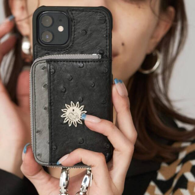 EVRIS(エヴリス)のEVRIS iPhoneケース スマホ/家電/カメラのスマホアクセサリー(iPhoneケース)の商品写真