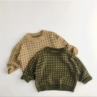 韓国子供服　flower knit beige 110(ニット)