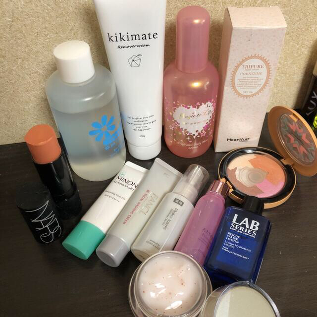 コスメまとめ売り⭐︎未使用品⭐︎デパコス⭐︎未使用など 2点 コスメまとめ売り⭐︎未使用品⭐︎デパコス⭐︎未使用など 2点