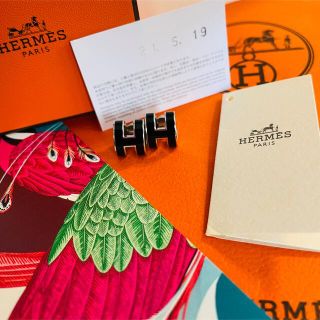 エルメス(Hermes)の値下げ✴︎美品エルメスHポップアッシュピアス　黒シルバー(ピアス)