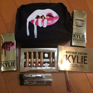 Kylie birthday kit 新品/中古 抜き取りあり(口紅)