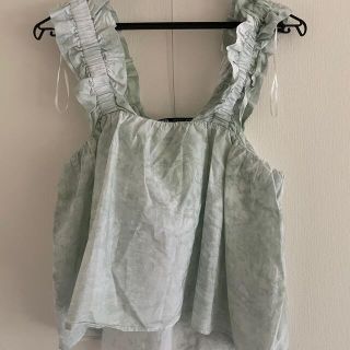 ザラ(ZARA)の新品　ザラ　ZARA ブラウス　チュニック　フリル　トップス　ビスチェ(シャツ/ブラウス(半袖/袖なし))