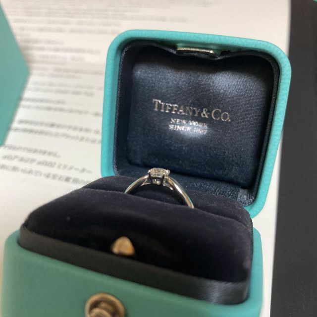 Tiffany & Co.(ティファニー)のティファニー　婚約指輪　0.3カラット　サイズ8号 レディースのアクセサリー(リング(指輪))の商品写真