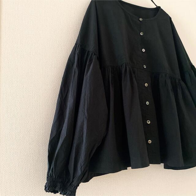 nest Robe(ネストローブ)のネストローブ  nest robe  コットンラミーブラウス  ブラック レディースのトップス(シャツ/ブラウス(長袖/七分))の商品写真