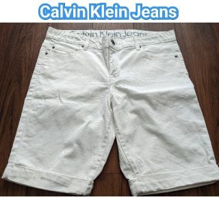 カルバンクライン(Calvin Klein)のCalvin Klein Jeans カルバンクラインジーンズ ハーフパンツ 白(デニム/ジーンズ)