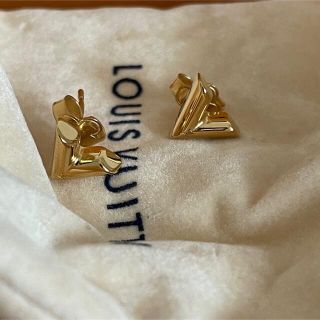 ルイヴィトン(LOUIS VUITTON)のルイヴィトン エセンシャルVピアス (ピアス)