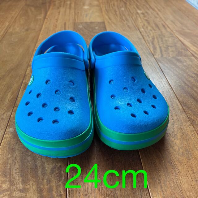 crocs(クロックス)のクロックス　M6 W8 (24cm相当) メンズの靴/シューズ(サンダル)の商品写真