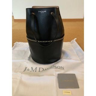 ジェイアンドエムデヴィッドソン(J&M DAVIDSON)の【J&M DAVIDSON】MINI DAISY WITH STUDS(ショルダーバッグ)