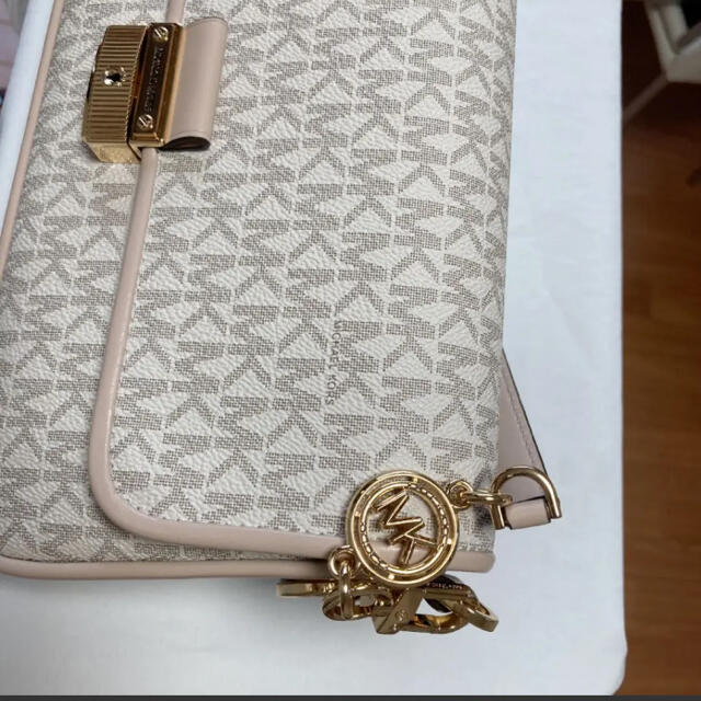 新品未使用品!マイケルコースBRADSHAWコンバーチブルショルダー