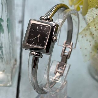 グッチ(Gucci)のGucci YA019517 ブラック スクエア レディースバングル(腕時計)