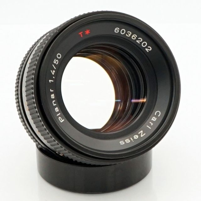 京セラ(キョウセラ)の【yun様専用】美品★Carl Zeiss Planar 50mm F1.4  スマホ/家電/カメラのカメラ(レンズ(単焦点))の商品写真