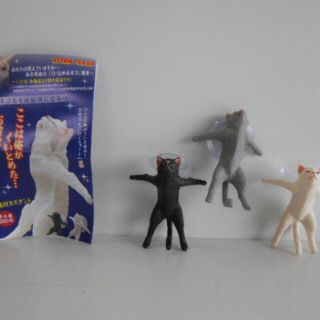 ♯Jzi17BZここは俺がお前は幸せになるニャー吸盤付きスタンド3種(アニメ/ゲーム)