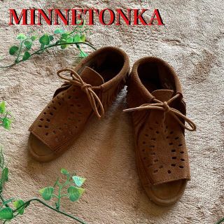 ミネトンカ(Minnetonka)の日本未発売　MINNETONKA オープントゥ LYRA フリンジサンダル(サンダル)