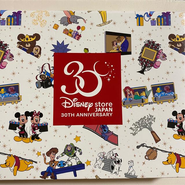 ディズニー　キャラクター　ピンバッジ　セット　ディズニーストア　30周年