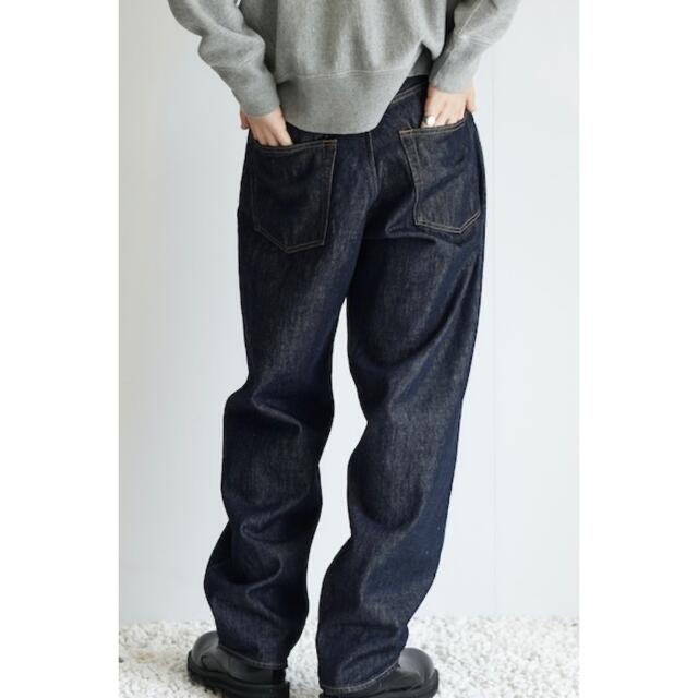 AURALEE(オーラリー)のHARD TWIST DENIM WIDE PANTS オーラリー デニムパンツ メンズのパンツ(デニム/ジーンズ)の商品写真