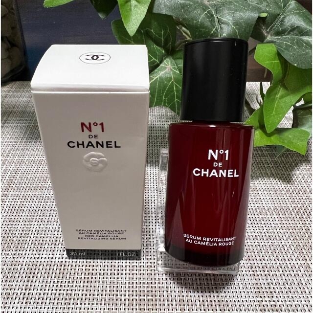 CHANEL(シャネル)のCHANEL シャネル 美容液 セラム N°1 ドゥシャネル 新品 未使用 コスメ/美容のスキンケア/基礎化粧品(美容液)の商品写真