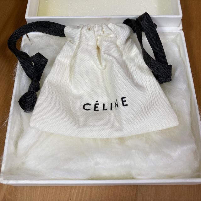 CELINE フィービーセリーヌ　ボールピアス