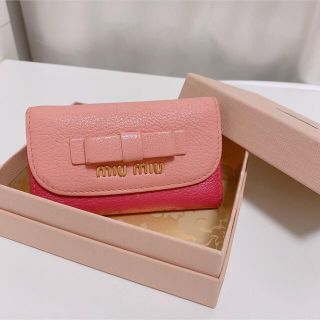 ミュウミュウ(miumiu)のmiumiu キーケース(キーケース)