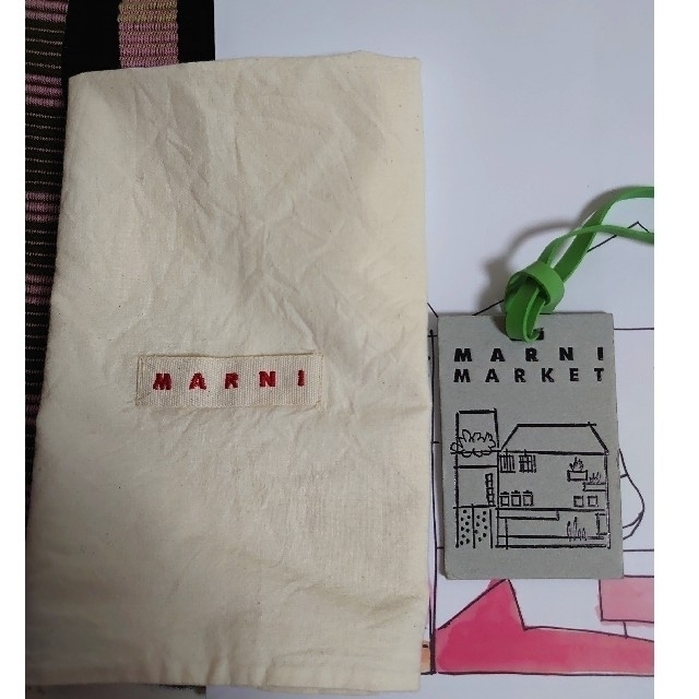 専用　マルニ　MARNI　ボートバッグ ブラックピンク